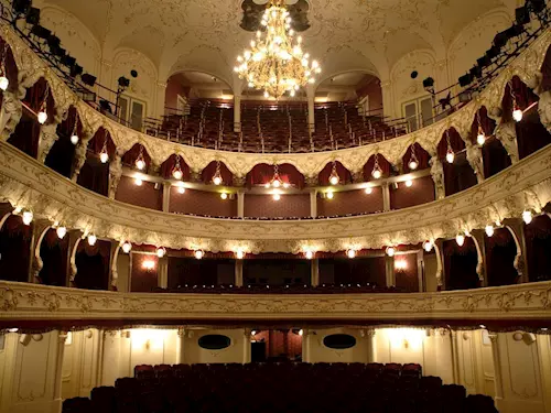 Městská divadla Karlovy Vary