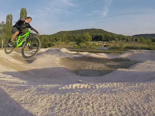 Pumptracková dráha u jezera Matylda