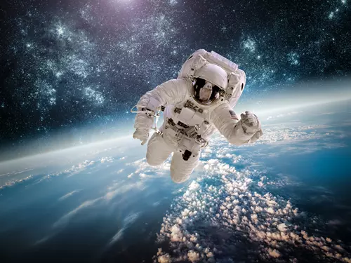 Česko ve filmu: Kosmonaut z Čech, Návštěvníci a další sci-fi české filmy a seriály