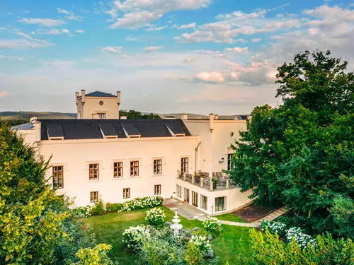 Trnová