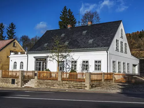 Muzejní noc pod Ještědem 2025 – Rodný dům Ferdinanda Porscheho ve Vratislavicích