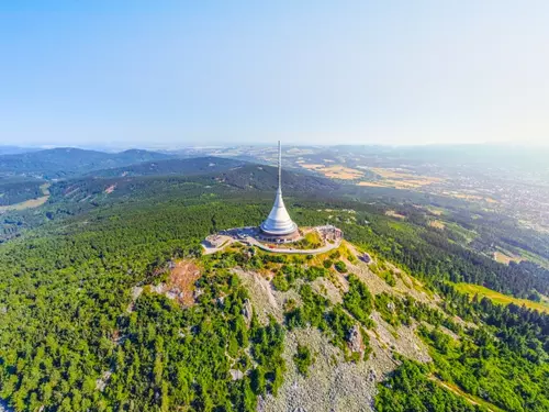Ještěd – jedinečný výhled na všechny světové strany a originální ubytování
