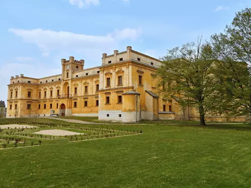 Zámek Slezské Rudoltice – Slezské Versailles