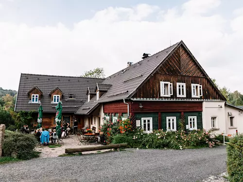 Usedlost Na Stodolci – penzion, restaurace a jízdárna v Chřibské: zavřeno do odvolání